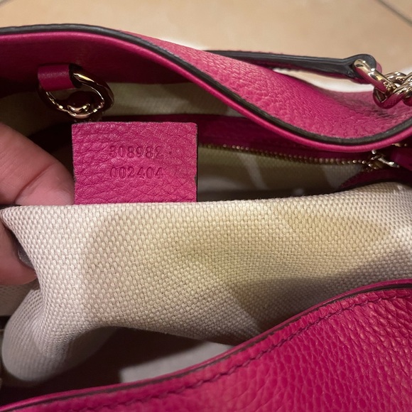 COPY - Gucci Soho Chain Strap Purse - Fuchsia - Picture 4 of 11